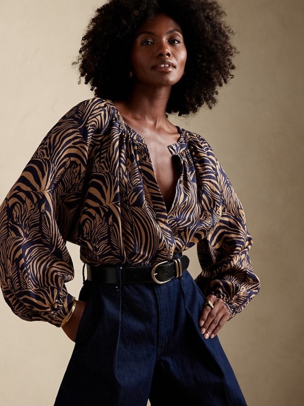 Banana Republic linen zebra printed blouse